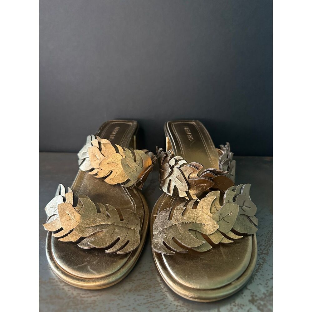Farm Rio Slide Sandals 9 Vacation Dressy Trip Festival Resort Metallic Gold Leaf - Picture 3 of 10